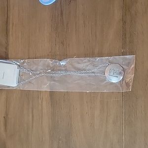 A32 A letter R pendant necklace